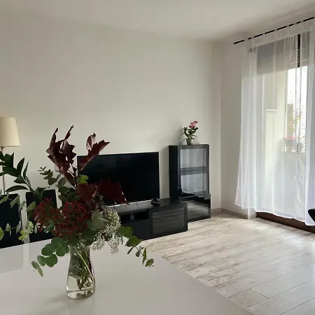 Apartment Mary Homes